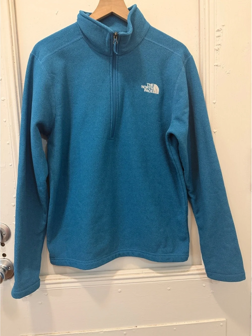 The North Face Textured Cap Rock Long Sleeve 1/4 Zip Pullover